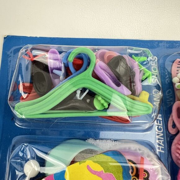 VTG Ancestry Design Fashion Doll Accessories Sealed Sports Hangers Shoes Jewelry - Picture 6 of 8